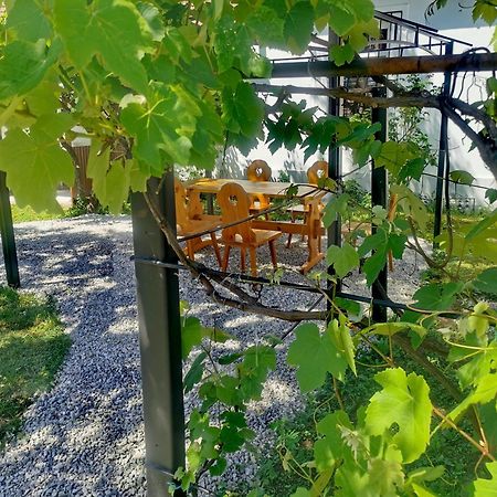 דירות Balatongyörök Dolce Weekend Balaton מראה חיצוני תמונה
