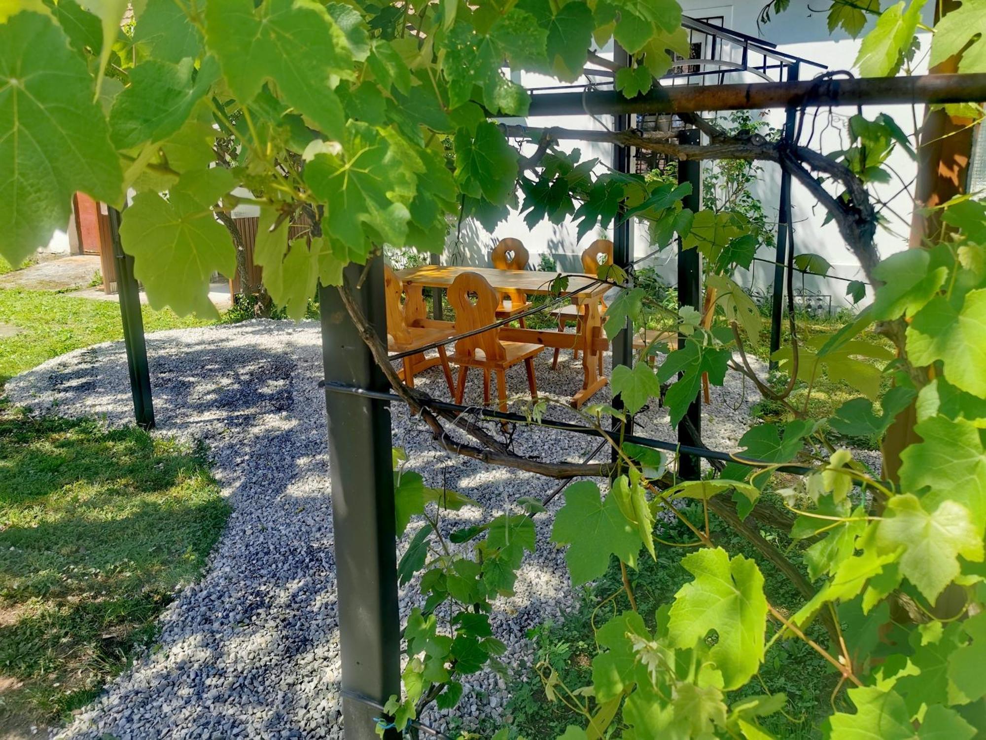 דירות Balatongyörök Dolce Weekend Balaton מראה חיצוני תמונה